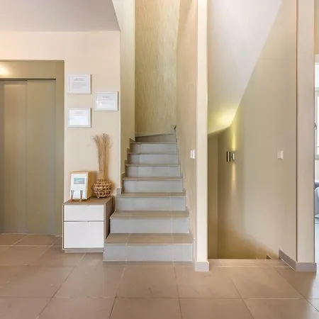 White Whale * Costa Adeje (Tenerife)